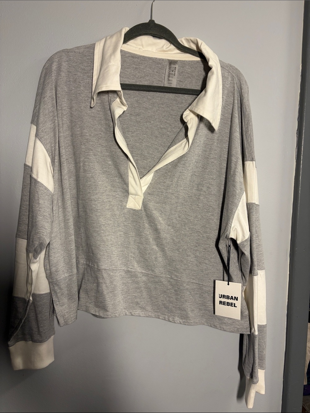 Urban Rebel Gray & White Collared Long-Sleeve crop Pullover